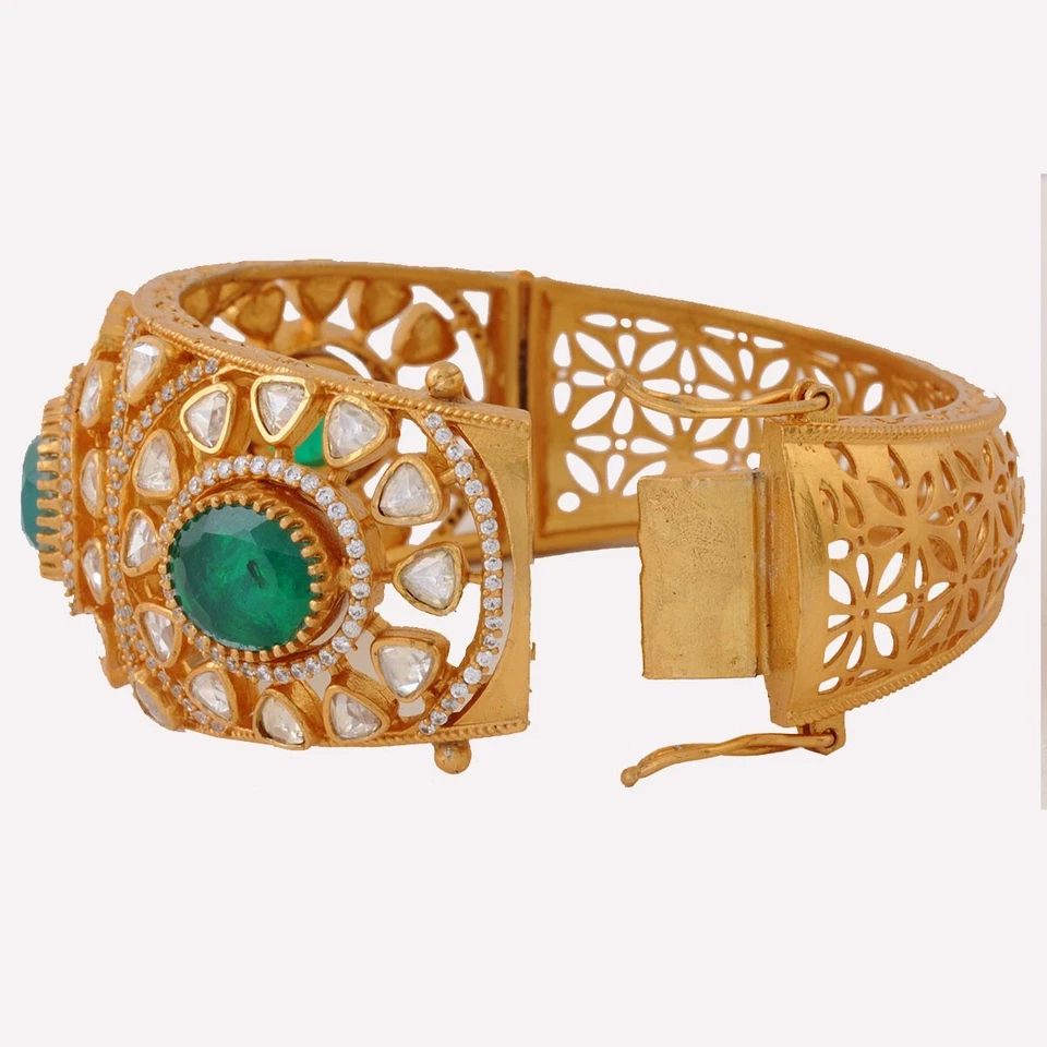 Brazalete chapado en oro con tachuelas de circonita cúbica y esmeralda para niñas y mujeres FB-1080 Foto 2 de 4