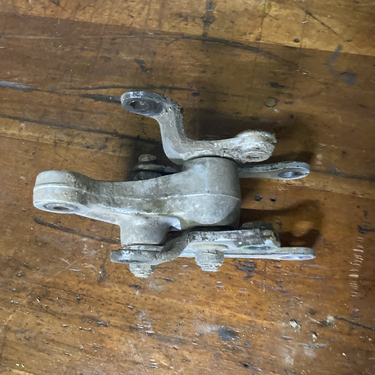 94 KAWASAKI KX80 REAR SHOCK LINKAGE LINK Swingarm Linkage 39007