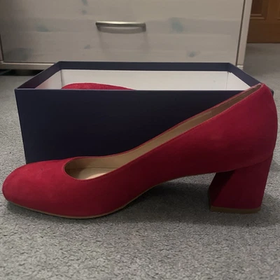 Stuart Weitzman Red Suede Court Shoes UK 8 Mid Block Heel Round Toe - Image 1 of 4