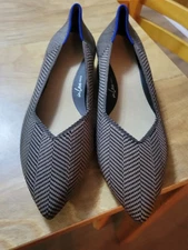 NWOB Verigated Black & Taupe Pointed Toe Pump By ROTHY'S sz 8.5. Heel 1.25".