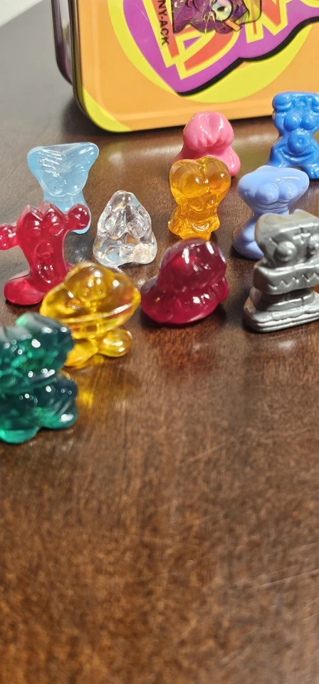 Lote De 25 Fiambrera Lata De Colección Gogo’s Crazy Bones W Foto 3 de 4