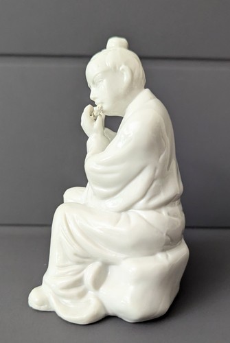 Flauto porcellana bianca che suona asiatico orientale statuina decorazione Taiwan 4,5" - Foto 9 di 13