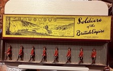 W.Britain 1554 Royal Canadian Mounted Police Dismounted  8 Figures 1938-1941