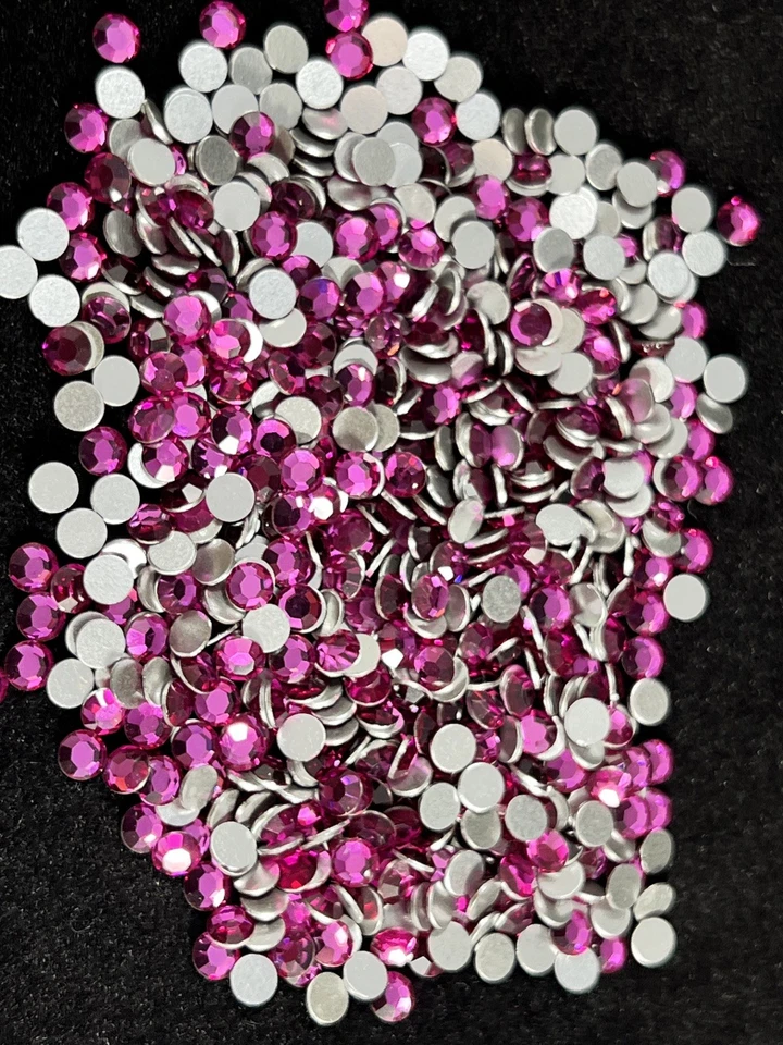 Lámina de plata superior Swarovski Fuschia 16SS Art2000, 10 brutas (1440 piezas) Foto 2 de 4