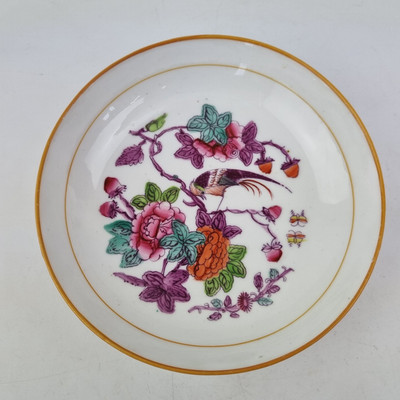 Antike New Hall Untertasse Muster 1511 aus dem 19. Jahrhundert mit Vogel verziert 14 cm Durchmesser