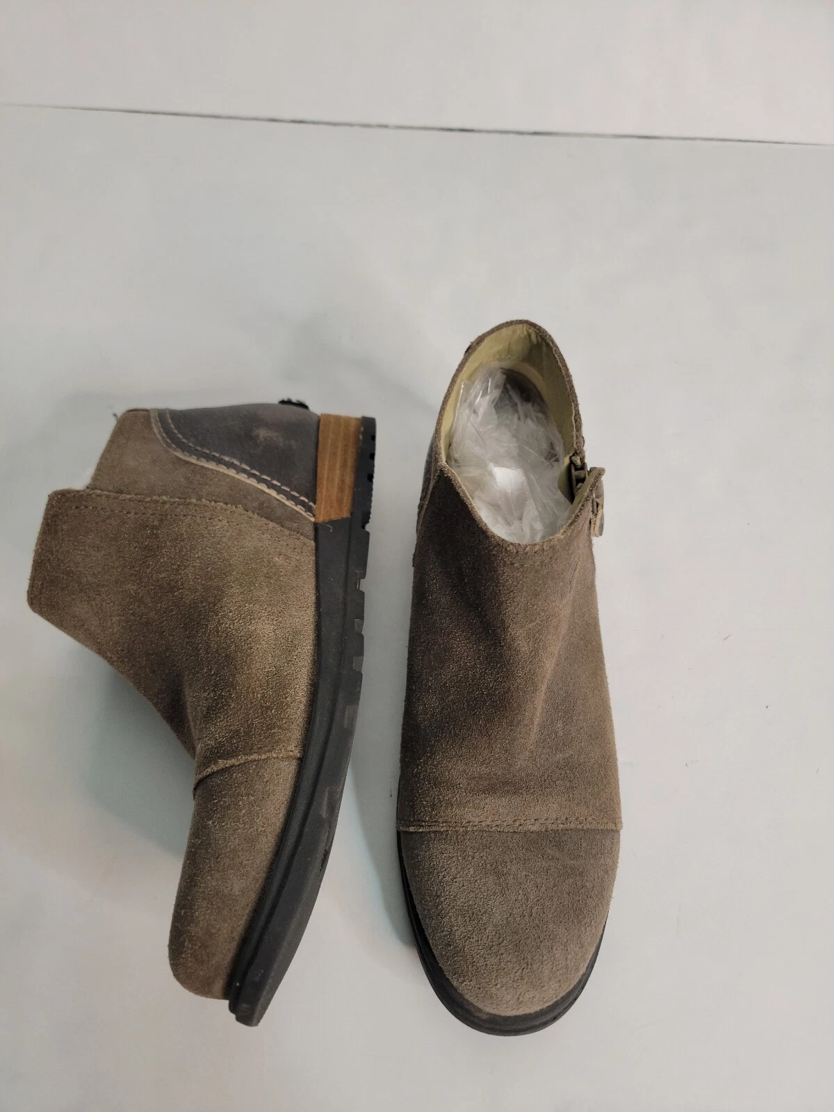 sorel major low leather suede boots