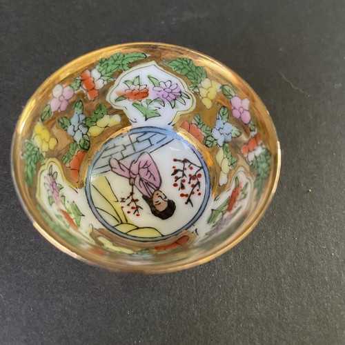 Vintage Asian Salt Cellar - Picture 5 of 6
