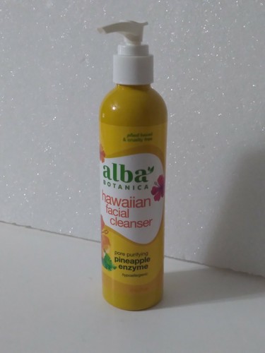 Alba Botanica Hawaiian Facial Cleanser Pineapple Enzyme 8 fl oz, New