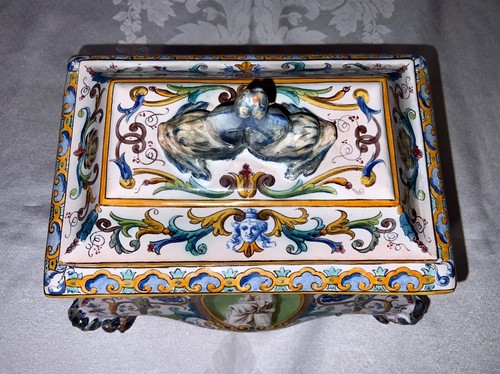 Antique French Faience Majolica Hand Painted Lidded Box Casket - Picture 10 of 22