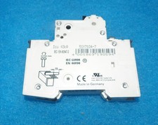 SIEMENS Miniature Circuit Breaker 5SY7104-7 4A 230/400 V 1P + 1 Year Warranty