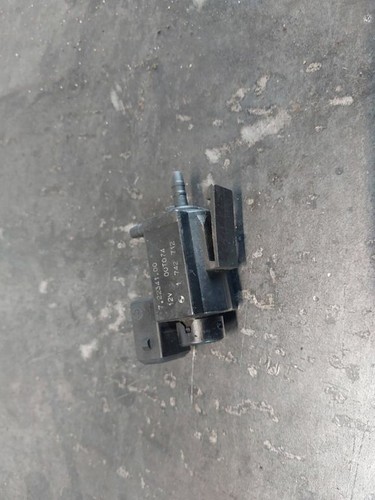 BMW 3 E46 2000 Diesel 100kW Turbolader Druckwandler Magnetventil 1742712