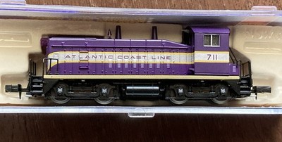 Life Like N #7852 Atlantic Coast Line SW9/1200 Diesel Switcher ACL #711 - NIB