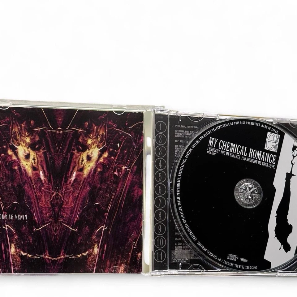 My Chemical Romance CD "I BROGHT YOU MY BULLETS YOU BROGHT ME YOUR LOVE"  JAPAN Foto 2 de 4