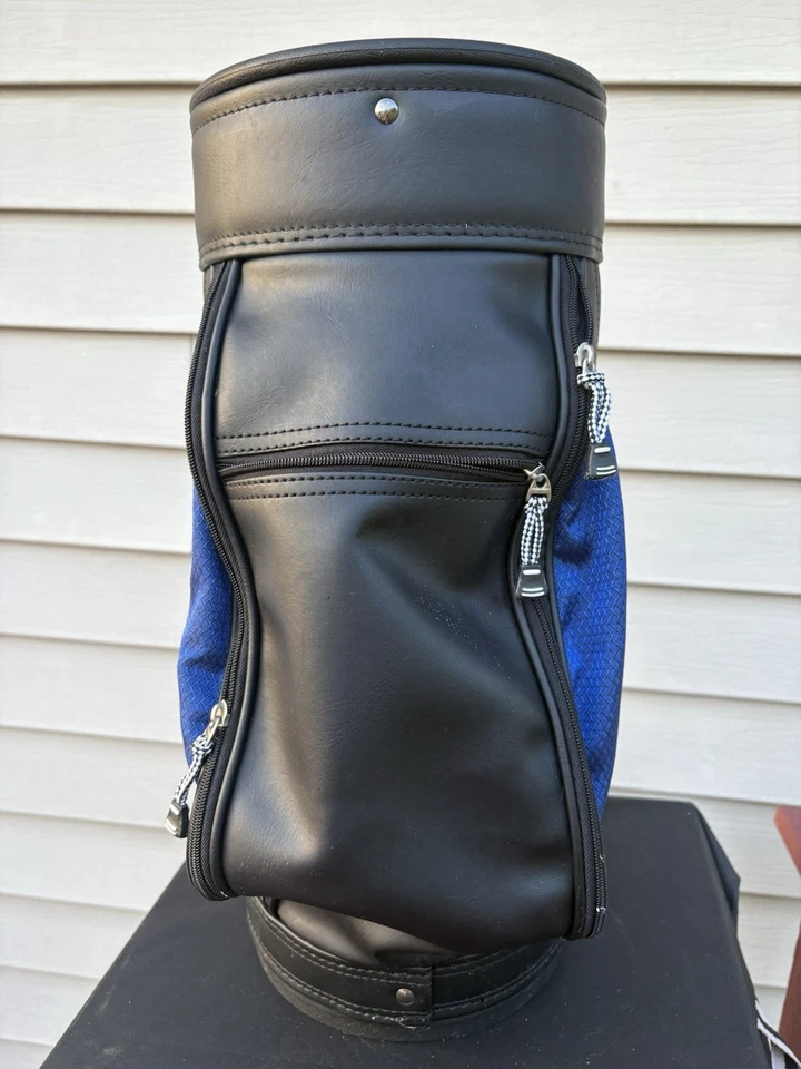 Bolsa de golf Datrek. Bolso de pie con logotipo de la Universidad de Kentucky Foto 3 de 3