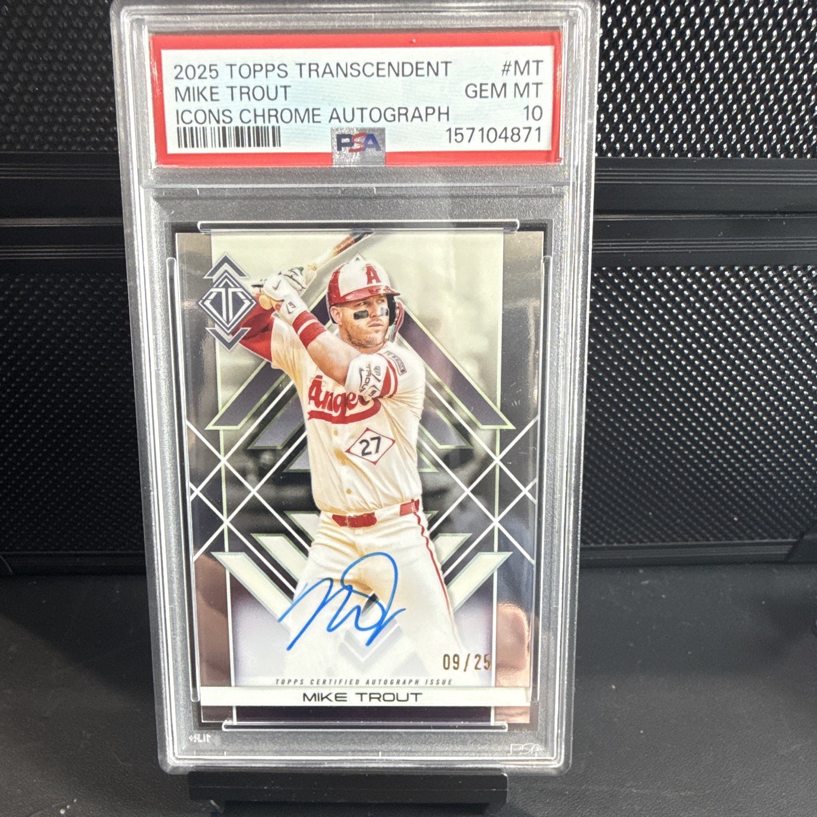 Topps 2025 Transcendent Mike Trout Icons Chrome Auto TAIC-MT PSA 10 /25