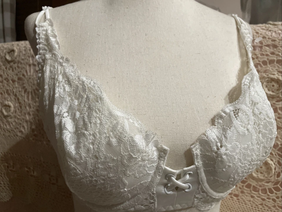 La Perla de Gruppo Marvel Blanco Encaje con Aros Italia - ¡Nuevo con Etiquetas! 38C Foto 2 de 4