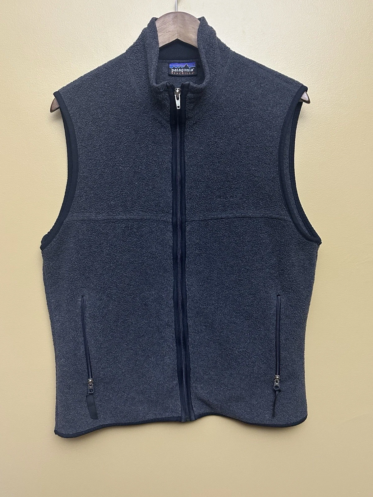 Vintage 90s Patagonia Synchilla Fleece Vest Men’s Medium Dark Gray Outdoors 1999