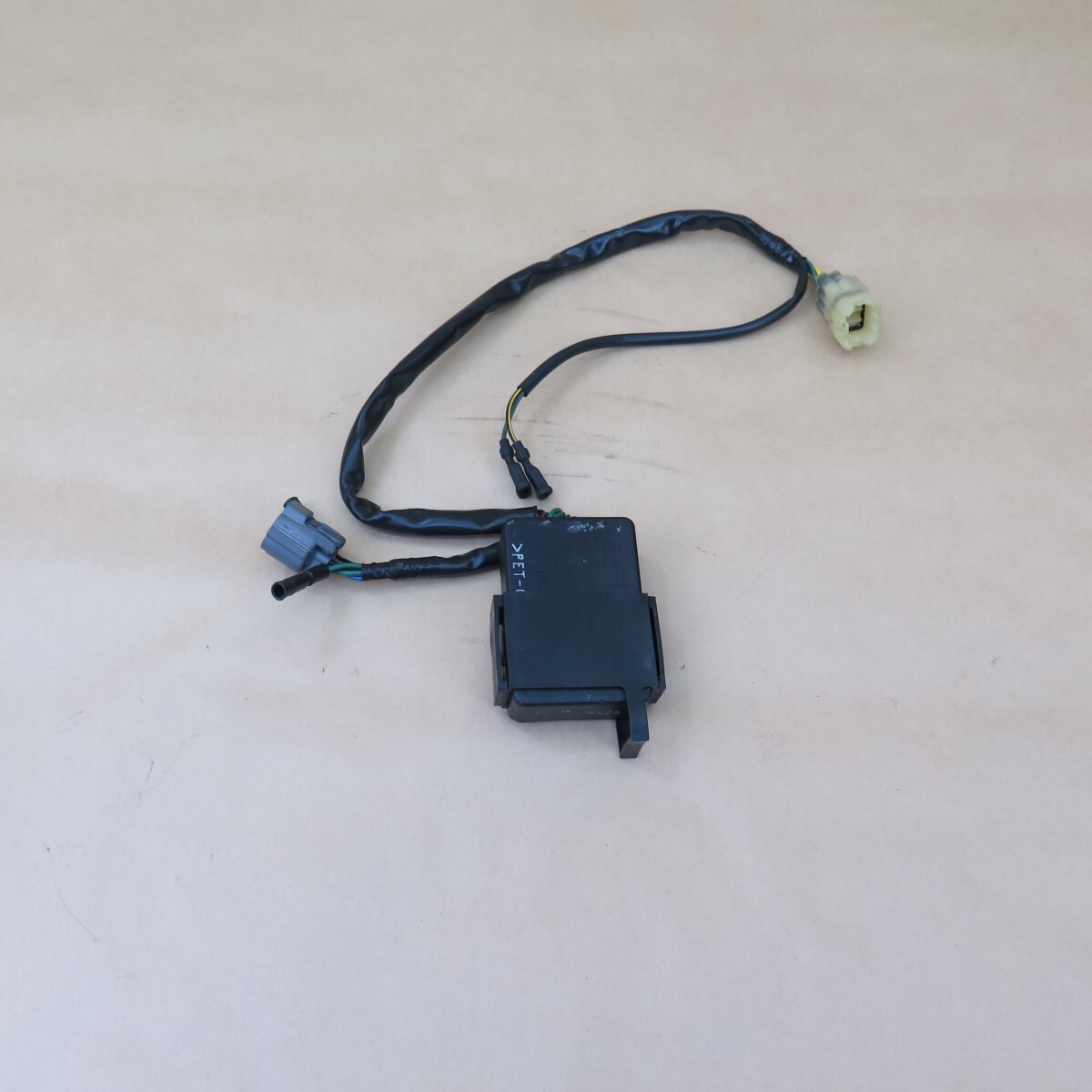 ☆NSF100 (HR01) HRC レーサー 純正　ハンドル　バーエンド 　ホンダ 中古 220901 ☆NSF100 (HR01) HRC レーサー 純正 エンジン 実働確認済み ホンダ