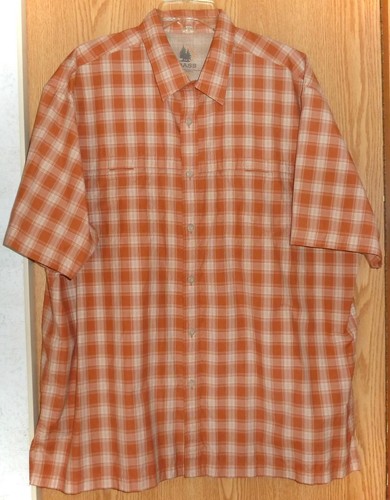 SHORT-SLEEVE HIKING or FISHING SHIRT 