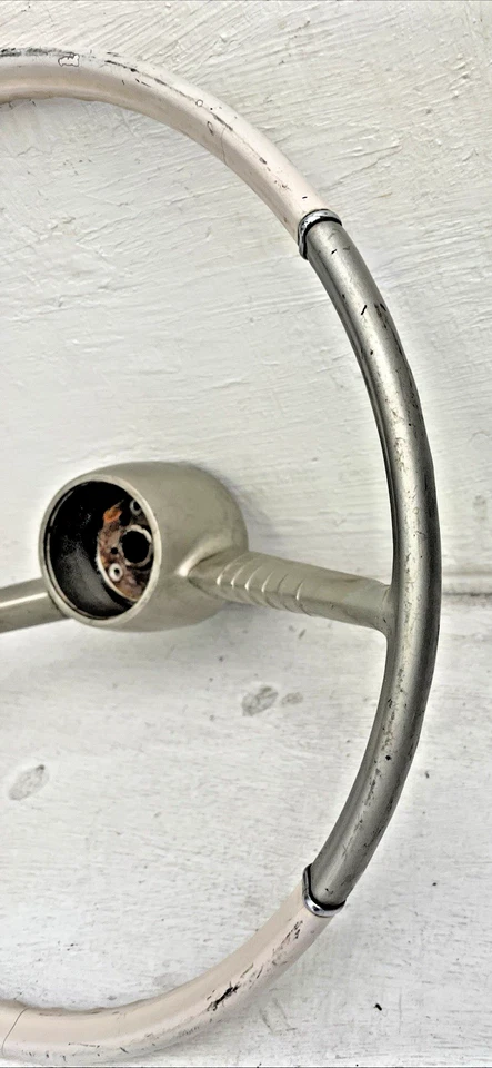 Volante original GM 1960-1963 Chevy Corvair Monza Spyder OEM 5 Foto 4 de 4