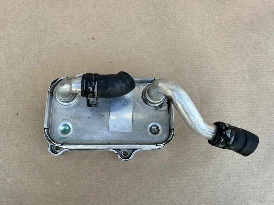 Mercedes Benz C32 SLK32 AMG SRT6 2001-2006 enfriador de aceite A1121880601 Foto 3 de 4