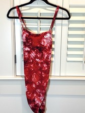 NIKE HYDRASTRONG Women Size 40 /14 Tie Dye Red Crossback One Piece Swimsuit NEW
