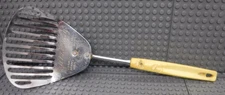 Vintage EKCO Kitchamajig Skimmer Strainer Slotted Scoop Spatula Yellow Handle 10