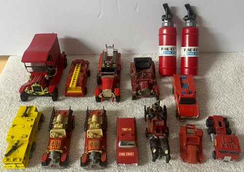 VTG DIECAST FIRE TRUCK, Engine Lot, Hot Wheels, Lesney Matchbox, Playart, Museum