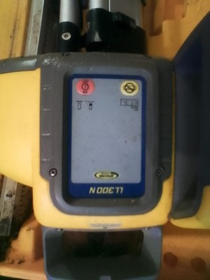 Spectra Precision Laser Level LL300N on Tripod Stand HL450 Receiver Calibrated