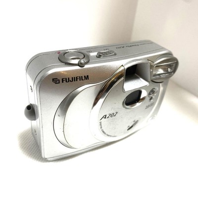 美品☆動作OK FinePix A202 単三電池式 おまけ付き ☆動作OK 美品 FinePix A202 単三電池式 おまけ付き デジタルカメラ