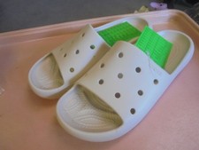New Crocs Classic Slide Men's 5 Women's 7 Shitake