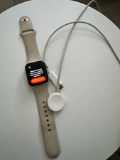 Apple Watch SE 40mm Silver Aluminium, Beige Silicone Band, 32GB, iOS, Unlocked
