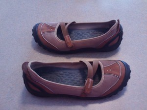 privo by clarks acacia