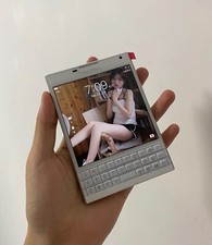 Blackberry Passport 4G 3G/32GB Mobile Phone White Preowned