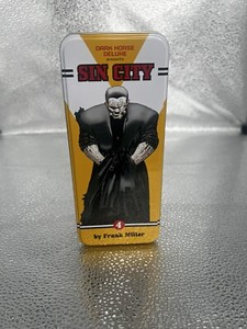 DARK HORSE Sin City  Limited 423/750  Limited Figure Can