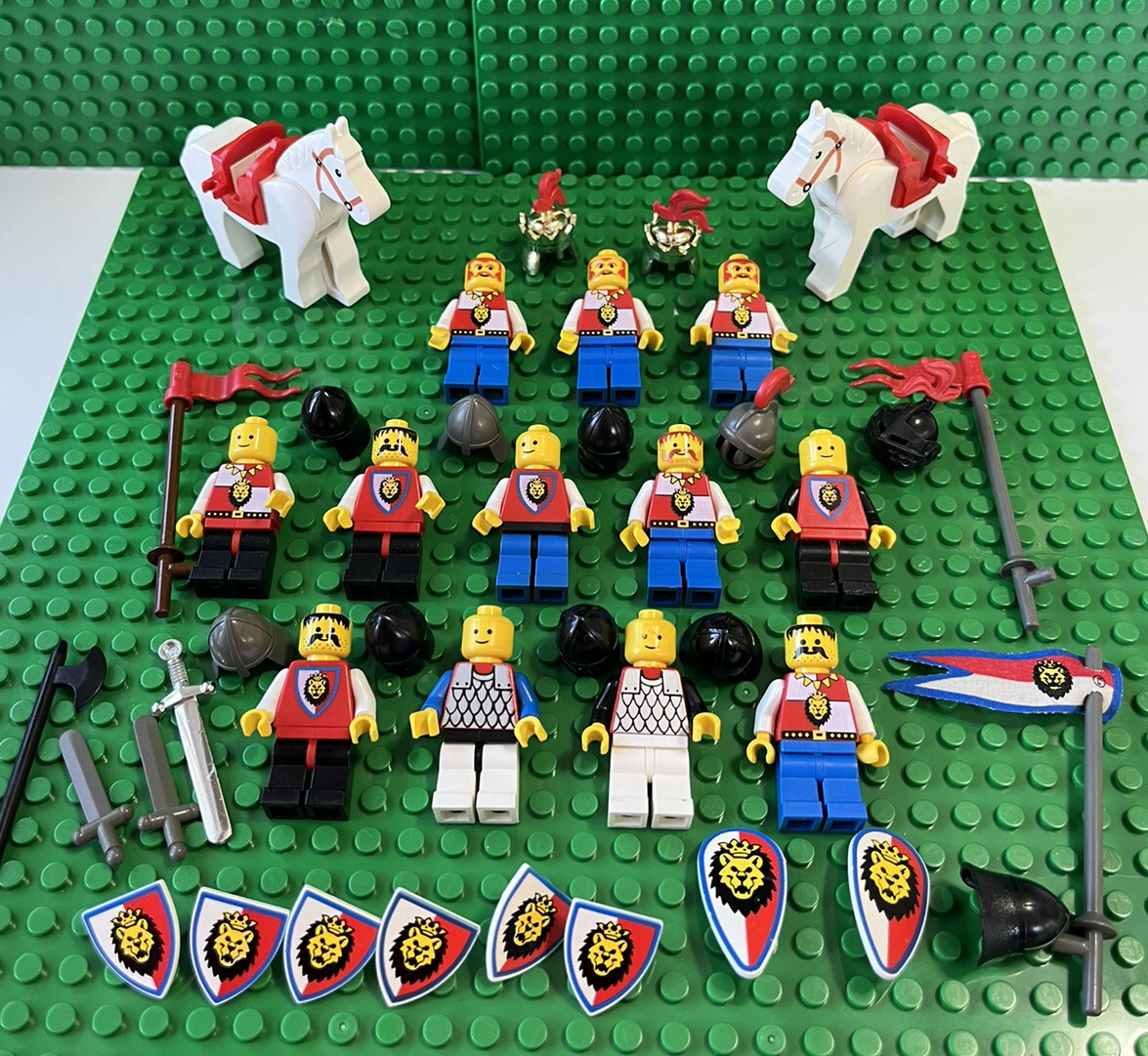 Vintage LEGO Royal Knights Minifigure Lot Castle Accessories King