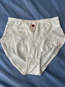 Sexy Granny Panties size XXL NWT Lacy brand style 99331 white light control
