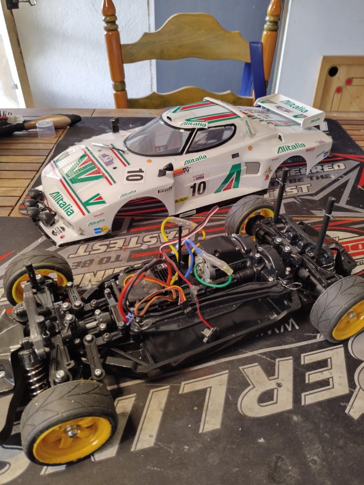 Lancia Stratos 77 Tamiya 1/10, chef-d'œuvre Killerbody sur châssis TT02 neuf