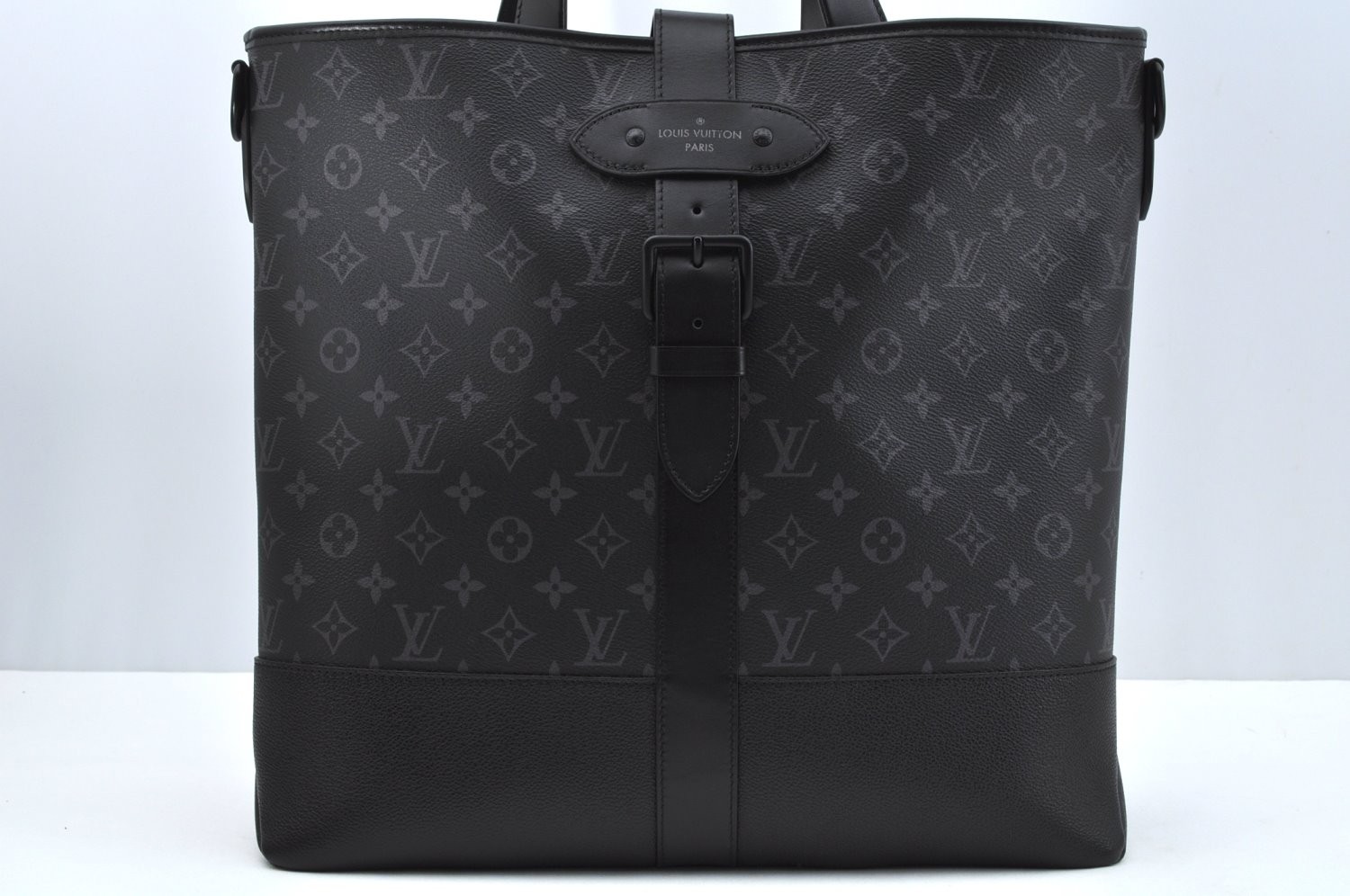 Auth Louis Vuitton Monogram Eclipse Saumur Tote S… - image 2