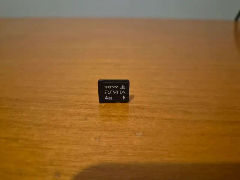 Sony PS Vita Memory Card 4 GB | Originale | Ottime Condizioni