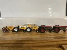 1/64 Scale Massey And Minneapolis Moline Tractors