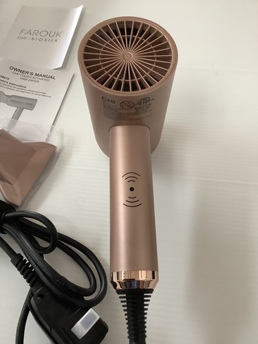 New CHI 1500 Series Touch Activated Compact Hair Dryer + Magnetic Nozzle - Pink - Picture 2 of 6