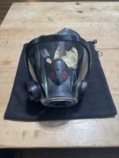 Scott AV-3000 HT Fire Fighter SCBA Mask w/ Amp Bracket SIZE: Medium 5-pt net CZ