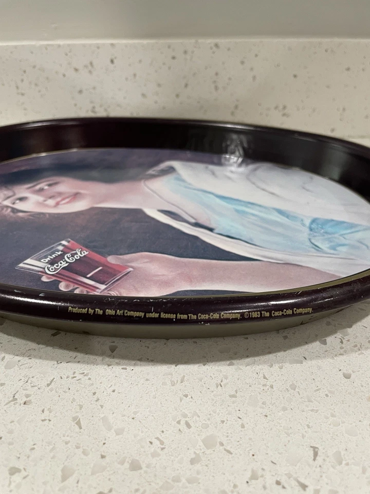 1983 oval Coca-Cola metal serving tray LADY IN BLUE DRESS reproduction - Image 3 of 3