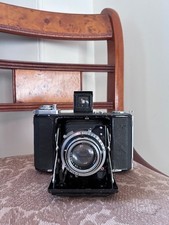 Vintage Camera - Zeiss Ikon, Ikonta 521/16 in a leather case