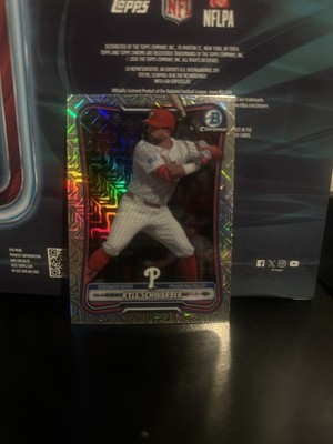 2026 Bowman Chrome Baseball Kyle Schwarber Mojo Refractor.