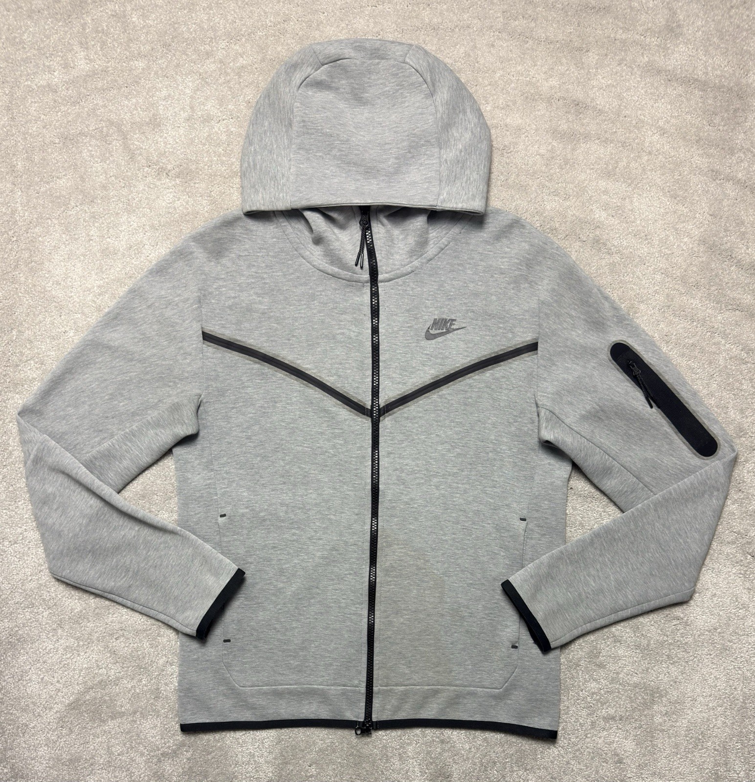 Nike Tech Fleece Tracksuit Full Set Grey Mens Size small / Medium VGC RRP£240 image 2
