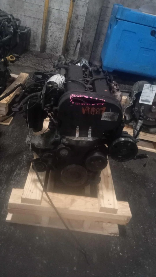 Conjunto completo de motor usado se adapta a: Ford Focus 2003 2,0 L VIN 3 octavo dígito DOHC en Foto 2 de 4