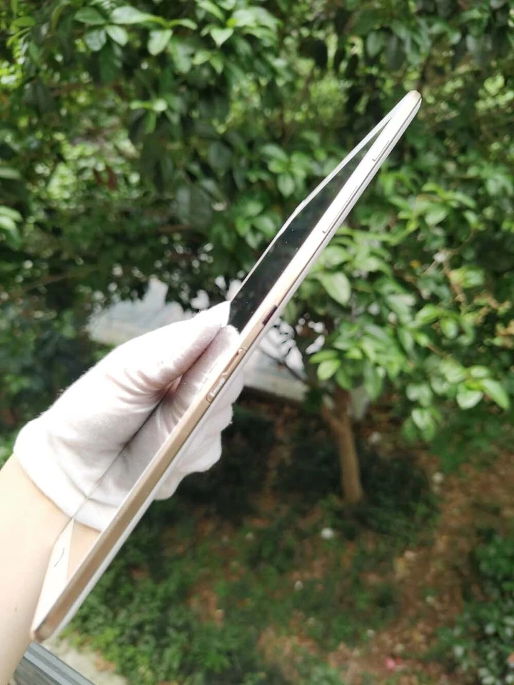 Samsung Galaxy Tab S 8.4 SM-T700 Wi-Fi 16GB  Android 6.0.1 Tablet goodcondition - Image 3 of 4