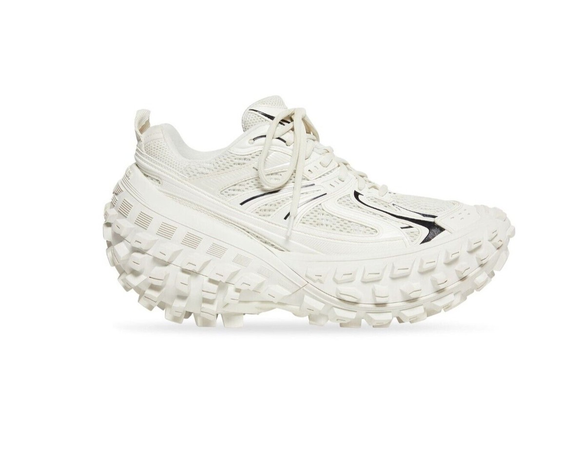 BRAND NEW Balenciaga Women's Defender Sneaker off-white mesh BRAND NEW Balenciaga Women's Defender Sneaker off-white mesh